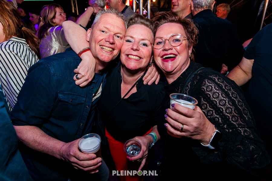 Publiek Bewerkt    (66)